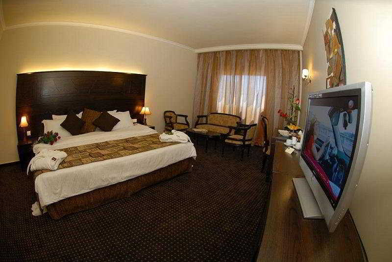 Sun Hills Suites Hotel Dżunija Pokój zdjęcie