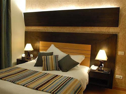 Sun Hills Suites Hotel Dżunija Zewnętrze zdjęcie
